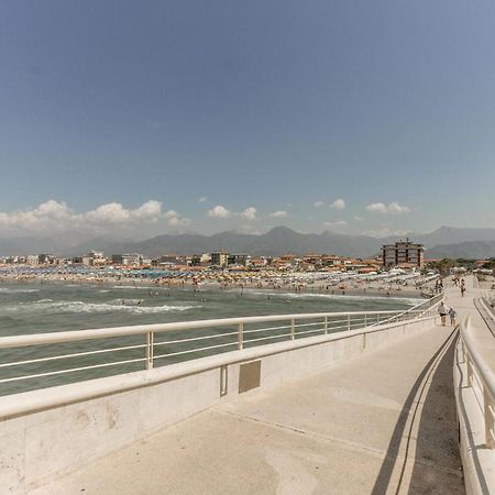 Sul Mare Apartment Lido di Camaiore Exterior photo